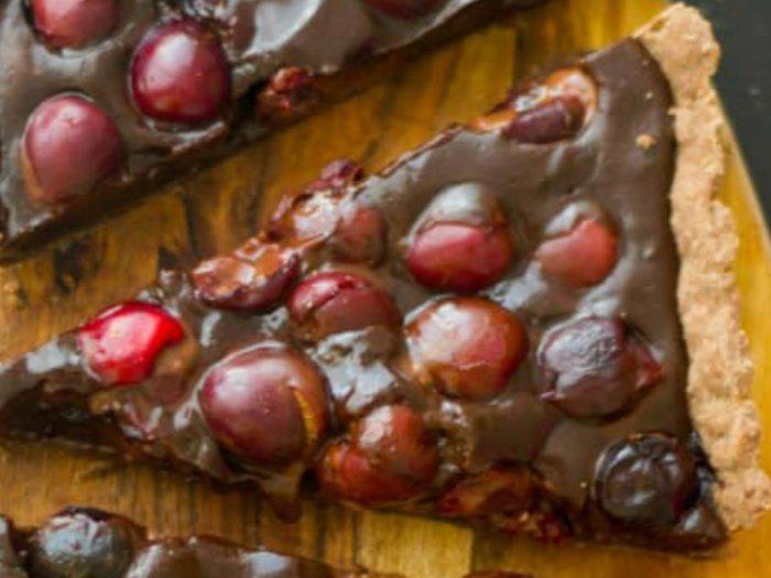 COMBIONLINE - Chocolate and cherry tart