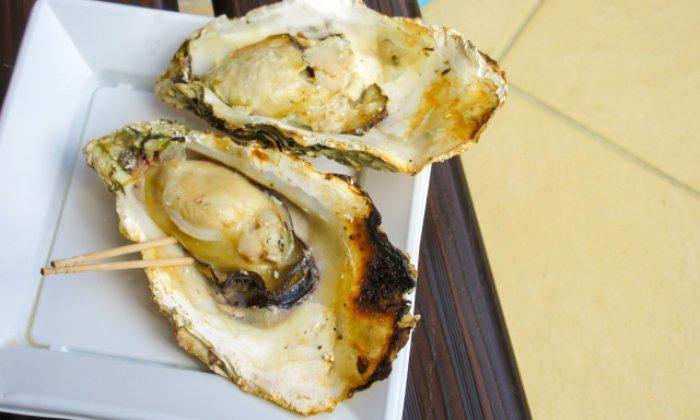 COMBIONLINE - Grilled oyster with spice brown butter