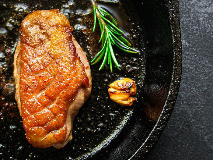 COMBIONLINE - Low-Cooking Cherry Duck Breast
