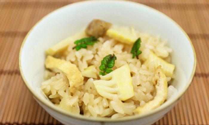 COMBIONLINE - Chicken and veggies steam rice(Takikomi Gohan)
