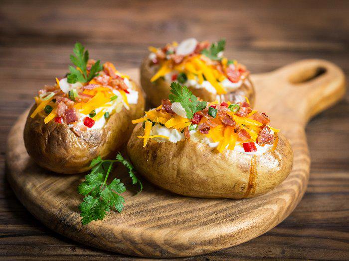 COMBIONLINE - Cod and parsley stuffed jacket potato