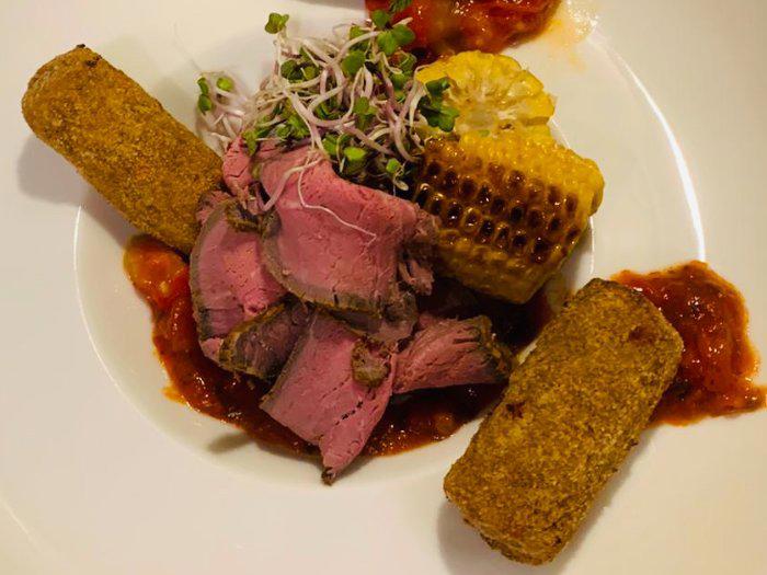 COMBIONLINE - Monkey Gland Steak with plantain croquettes