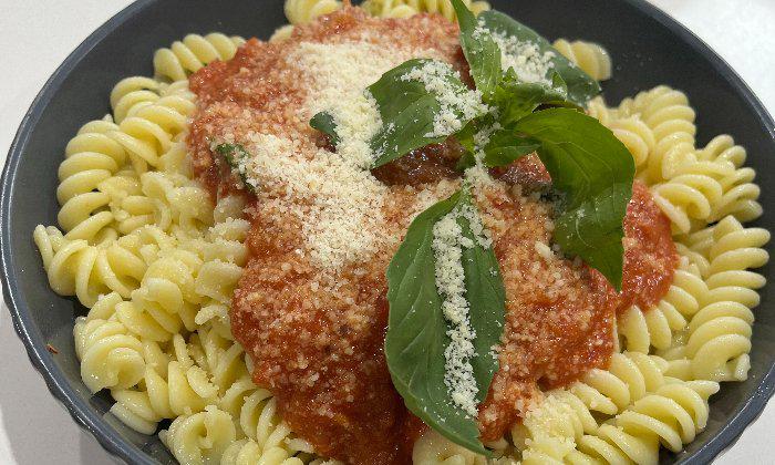 COMBIONLINE - Pasta con Salsa di Pomodoro e Basilico