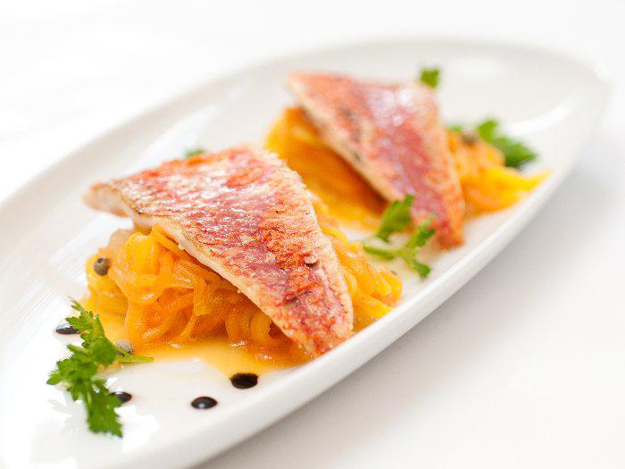 COMBIONLINE - Fried red mullet with oranges and capers