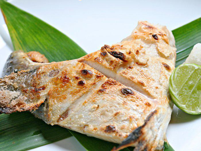 COMBIONLINE - Grilled Fish Chin