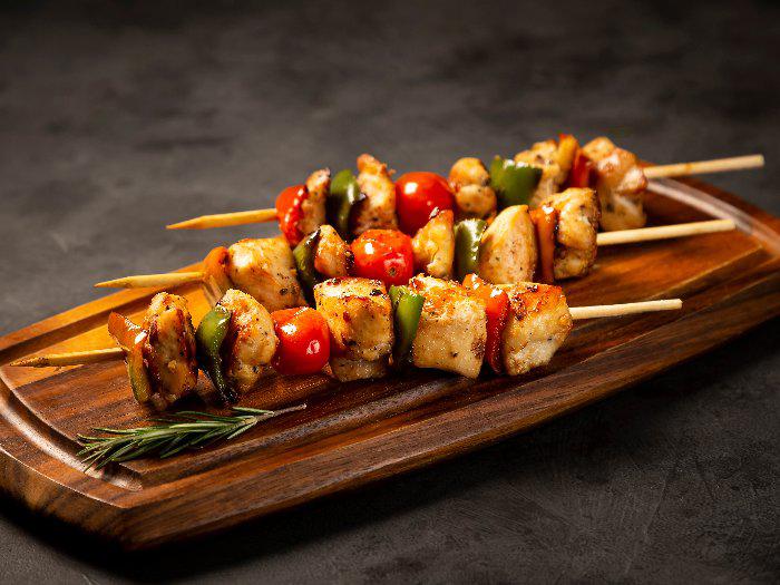 COMBIONLINE - Chicken skewer with vegetables